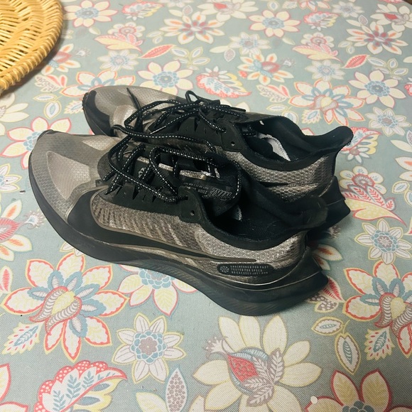 Nike Zoom Gravity Men’s Running Shoe - Picture 10 of 10